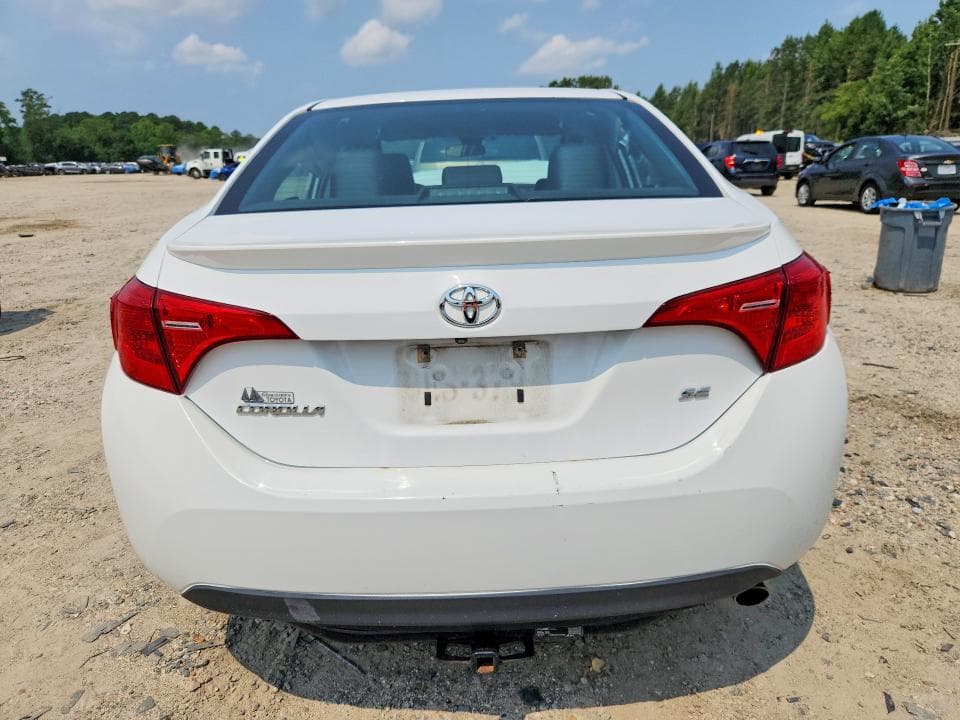 2017 TOYOTA COROLLA SE 6