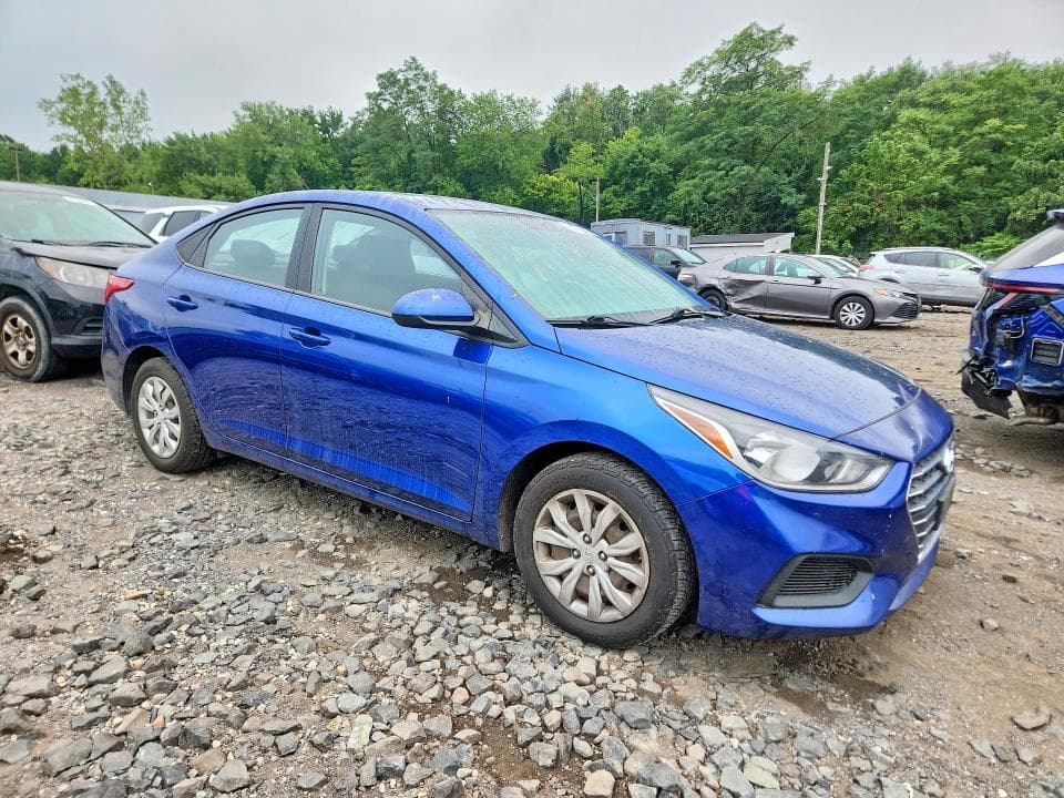 2019 HYUNDAI ACCENT SE 4
