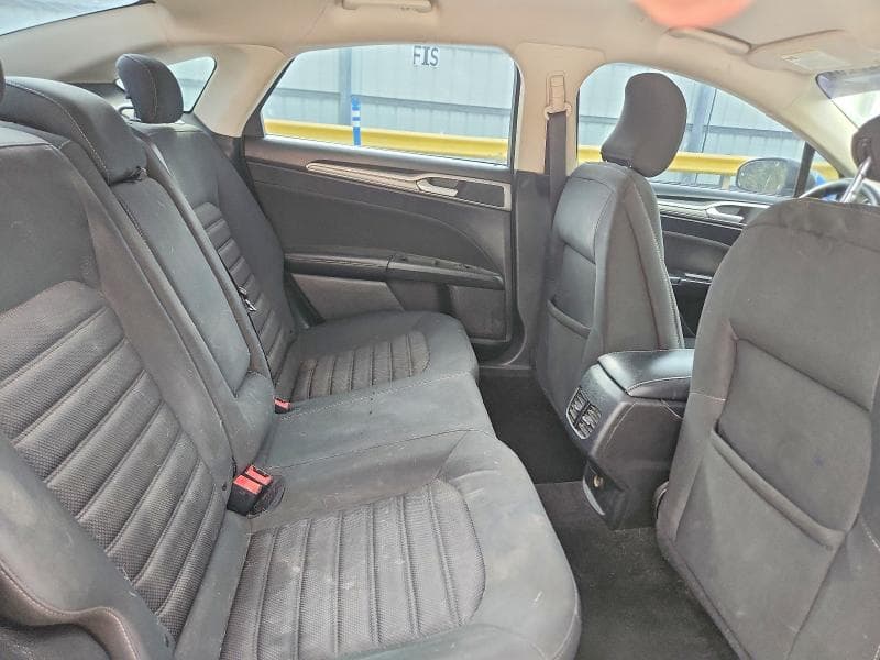 2019 FORD FUSION SE 10