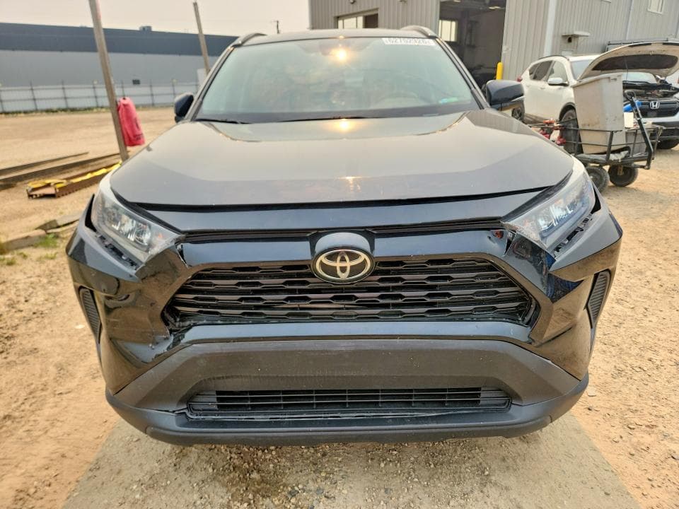 2019 TOYOTA RAV4 LE 5