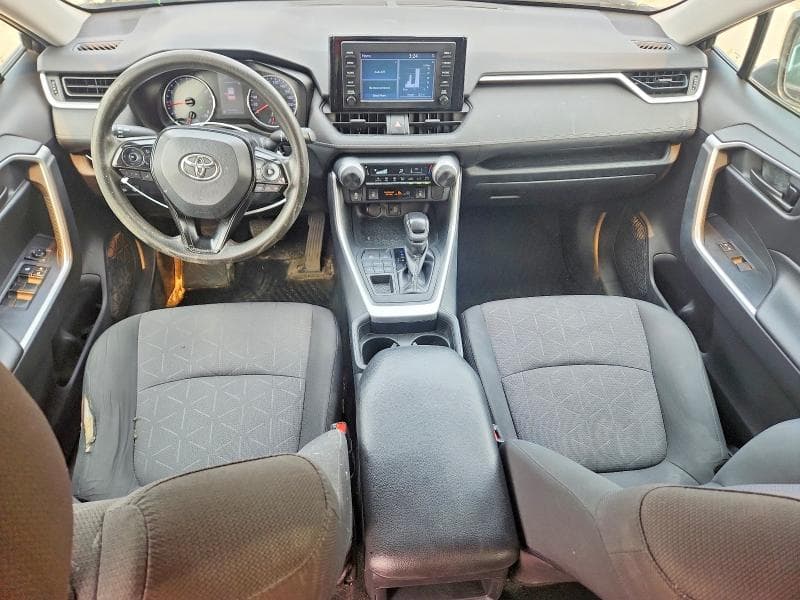 2019 TOYOTA RAV4 LE 8