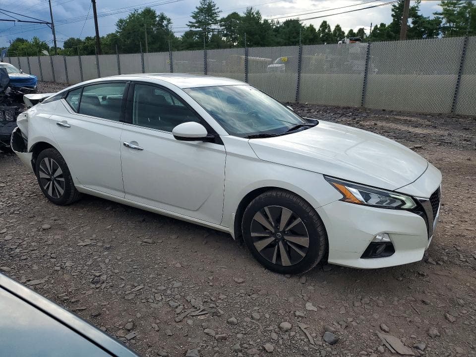 2019 NISSAN ALTIMA SV 4