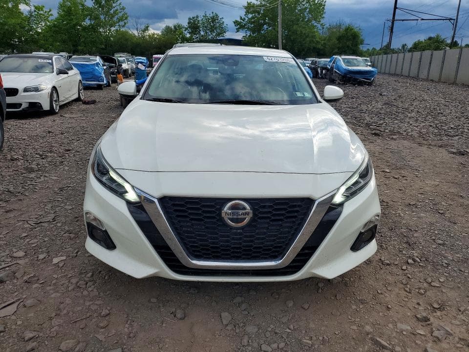 2019 NISSAN ALTIMA SV 5