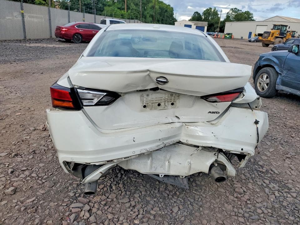 2019 NISSAN ALTIMA SV 6