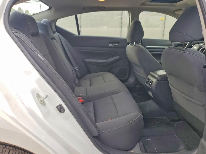 2019 NISSAN ALTIMA SV 10