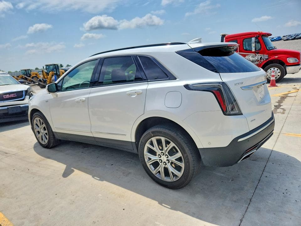2021 CADILLAC XT5 SPORT 2