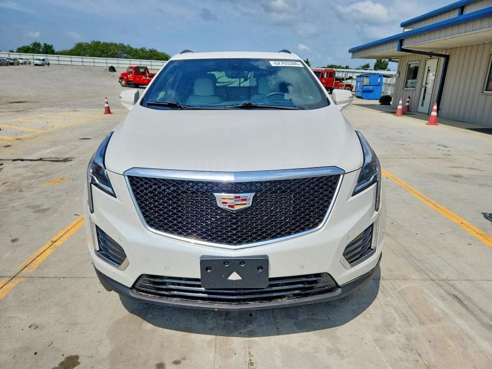 2021 CADILLAC XT5 SPORT 5