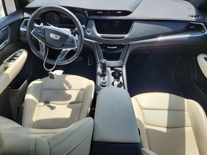 2021 CADILLAC XT5 SPORT 8