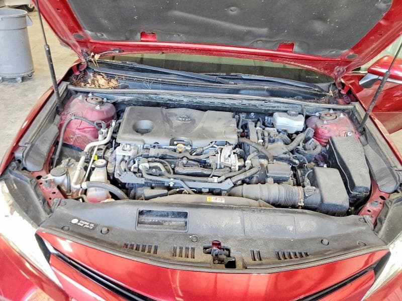 2019 TOYOTA CAMRY HYBRID XLE 11
