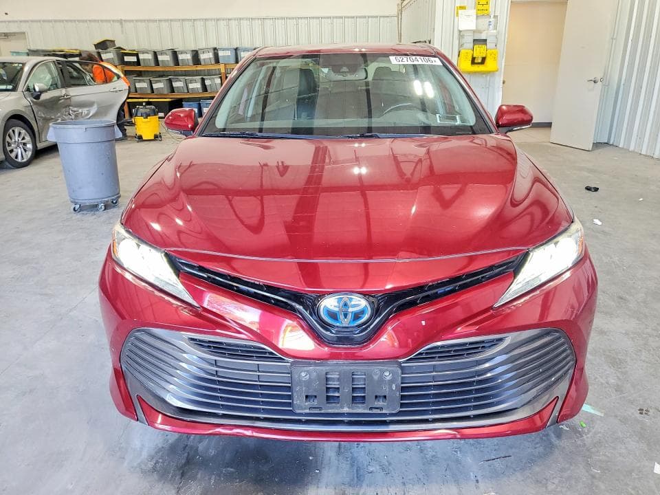 2019 TOYOTA CAMRY HYBRID XLE 5