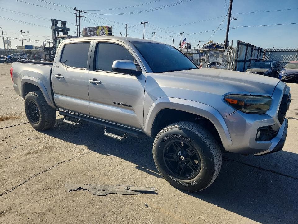 2017 TOYOTA TACOMA SR5 V6 SR5 V6 4