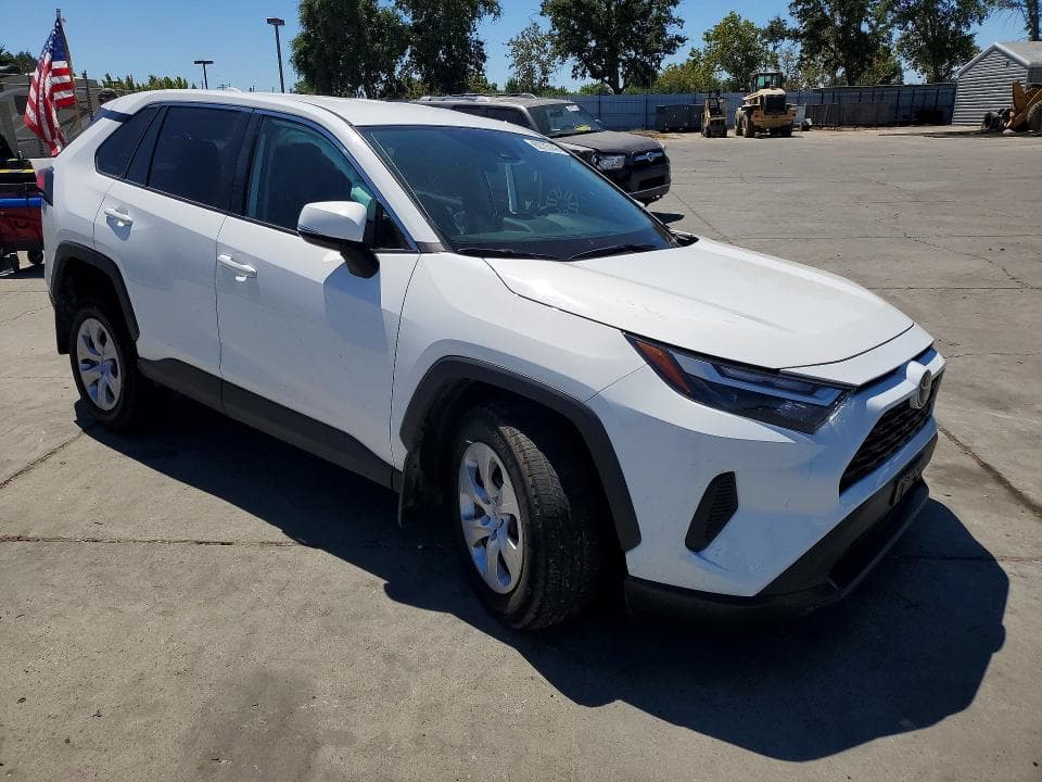 2025 TOYOTA RAV4 LE 4