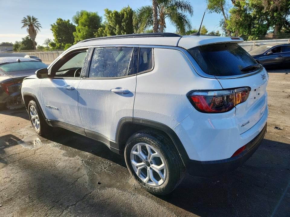 2025 JEEP COMPASS LATITUDE 2