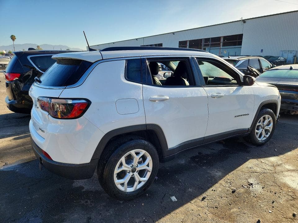 2025 JEEP COMPASS LATITUDE 3