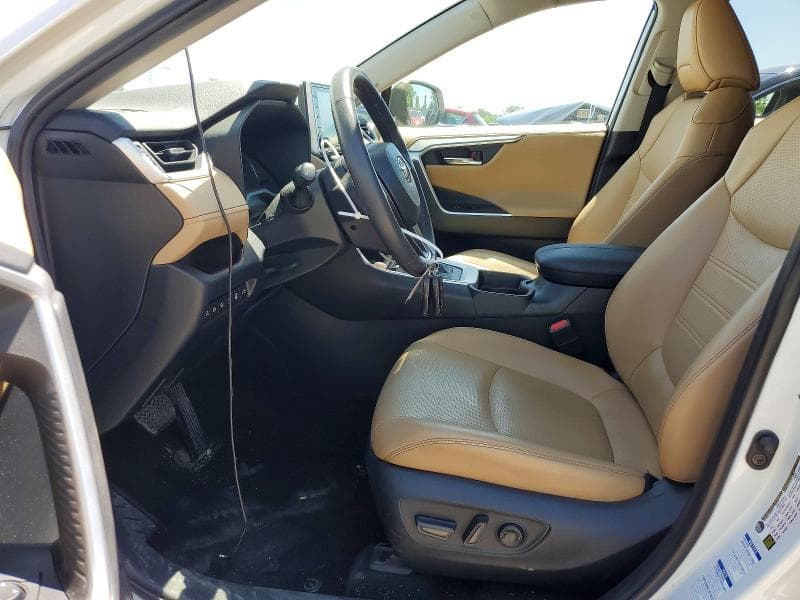 2020 TOYOTA RAV4 LIMITED 7