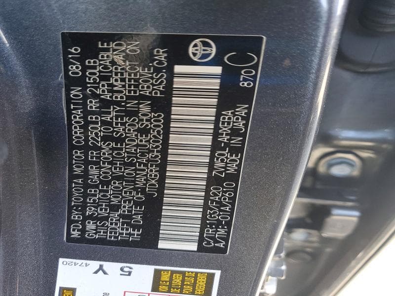 2017 TOYOTA PRIUS TWO 12