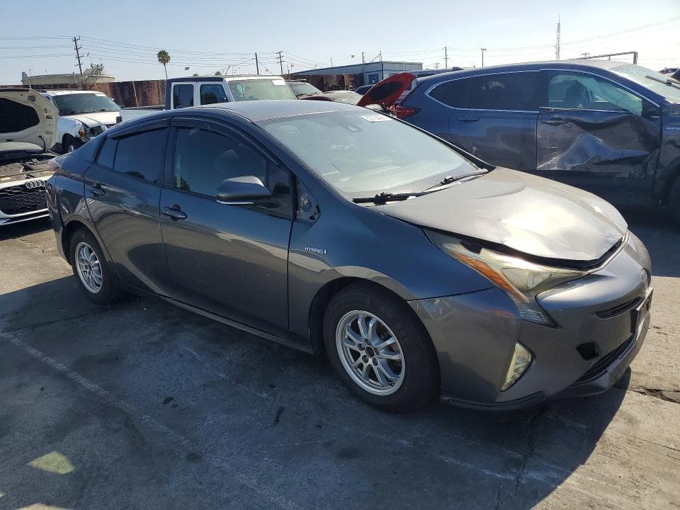 2017 TOYOTA PRIUS TWO 4