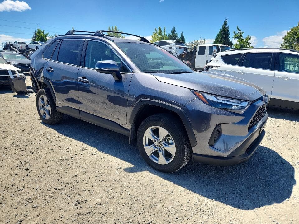 2024 TOYOTA RAV4 HYBRID XLE 4