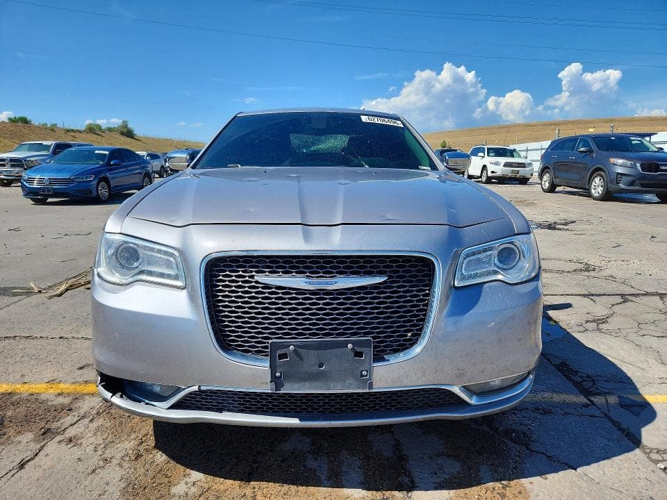 2017 CHRYSLER 300C 5