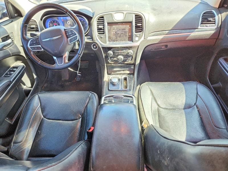 2017 CHRYSLER 300C 8