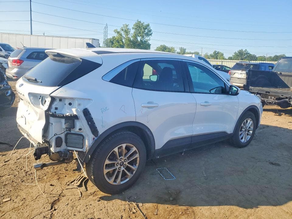2020 FORD ESCAPE SE 3