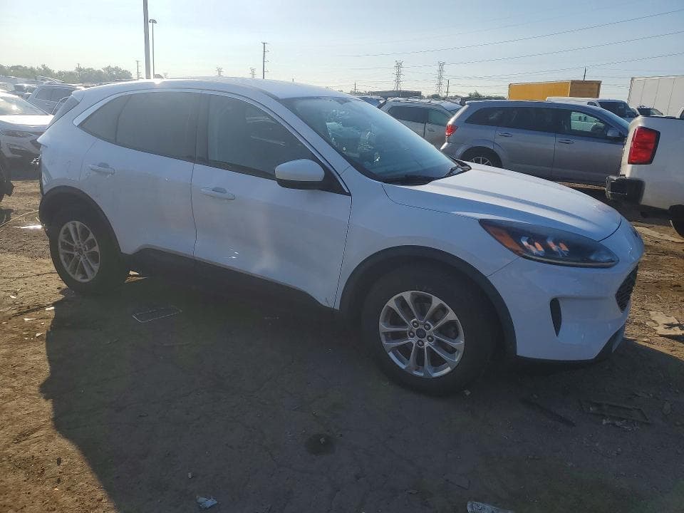 2020 FORD ESCAPE SE 4