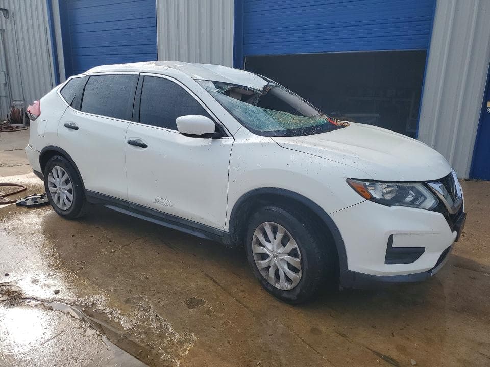 2018 NISSAN ROGUE S 4