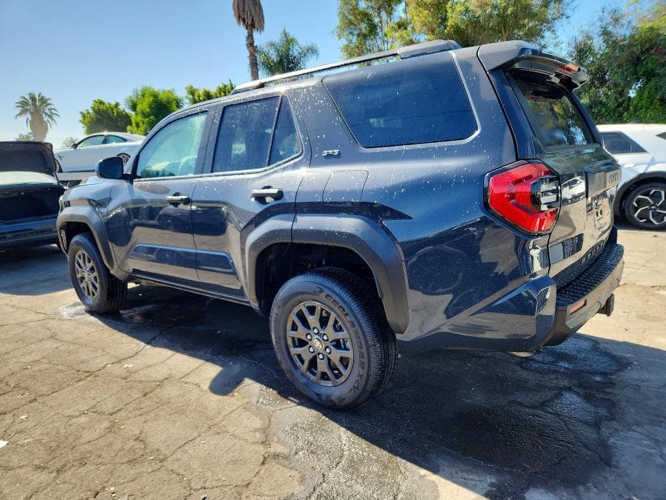 2026 TOYOTA 4RUNNER SR5 2