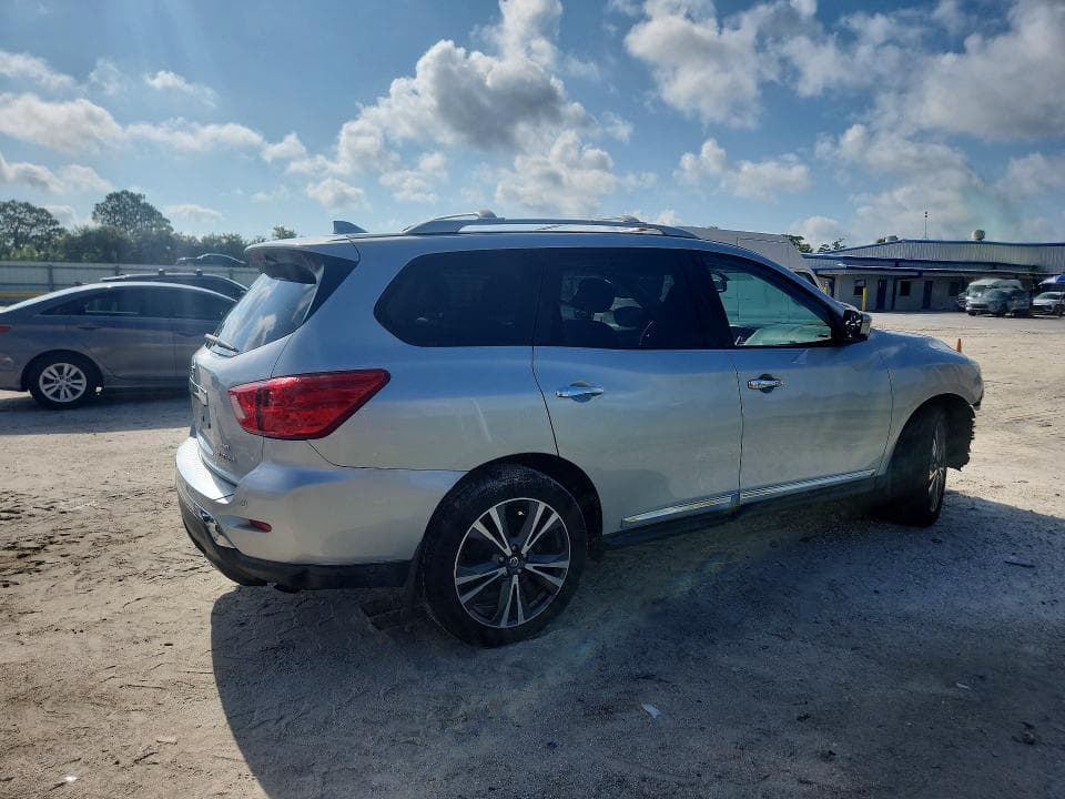 2020 NISSAN PATHFINDER PLATINUM 3
