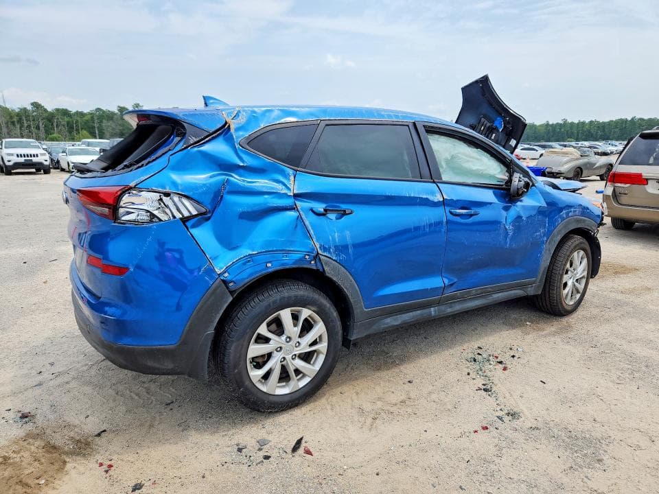 2021 HYUNDAI TUCSON SE 3