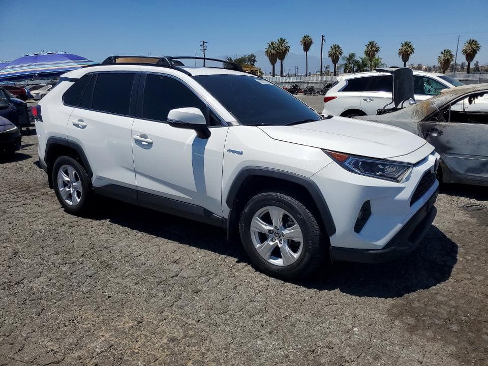 2019 TOYOTA RAV4 HYBRID XLE 4