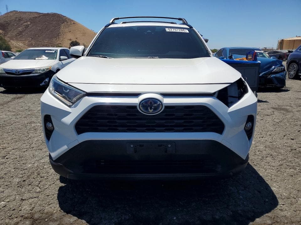 2019 TOYOTA RAV4 HYBRID XLE 5