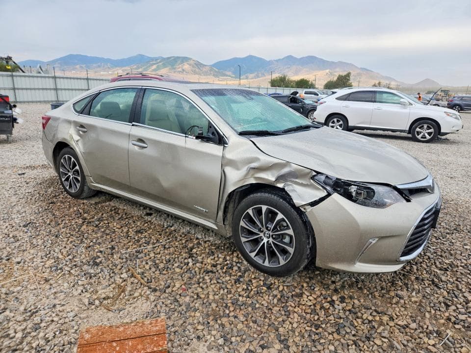 2018 TOYOTA AVALON HYBRID XLE PREMIUM 4