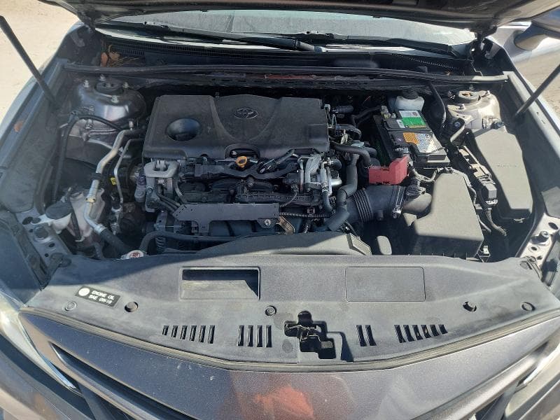 2019 TOYOTA CAMRY SE 11