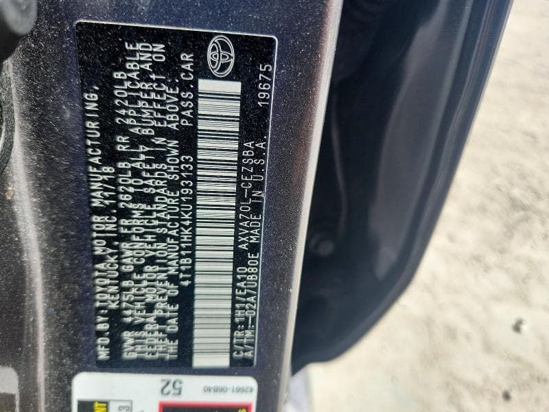 2019 TOYOTA CAMRY SE 12