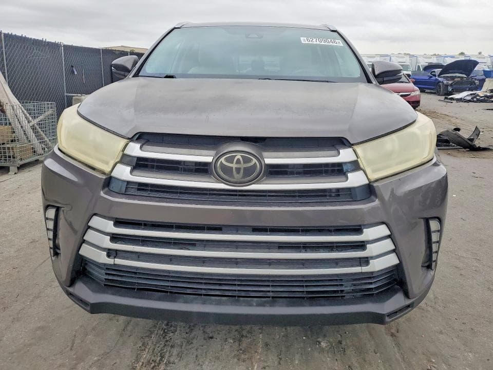2018 TOYOTA HIGHLANDER XLE 5