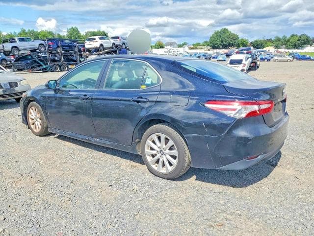 2018 TOYOTA CAMRY LE 2
