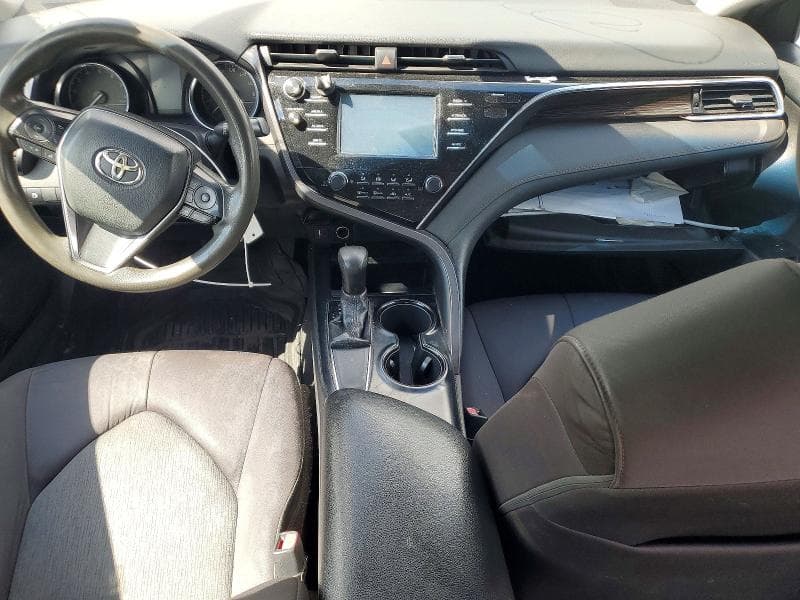 2018 TOYOTA CAMRY LE 8