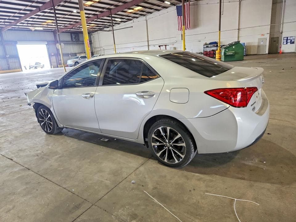 2017 TOYOTA COROLLA SE 2