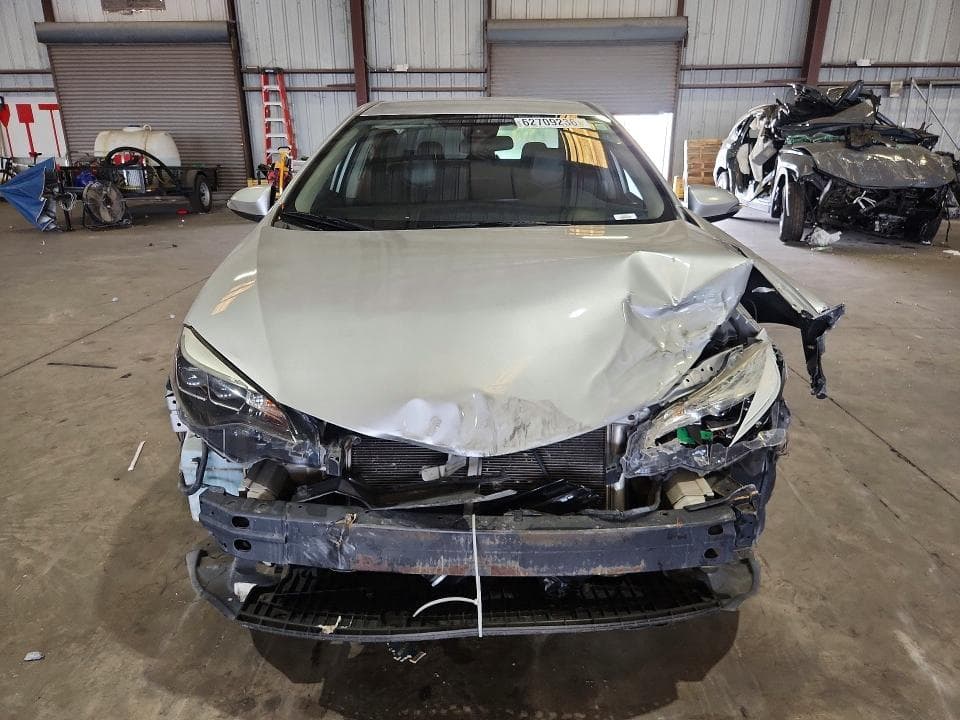 2017 TOYOTA COROLLA SE 5
