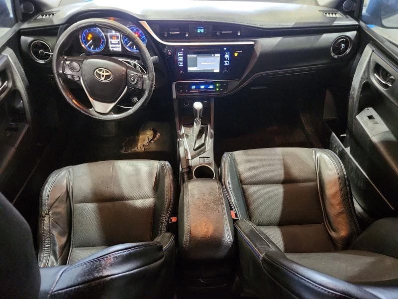 2017 TOYOTA COROLLA SE 8