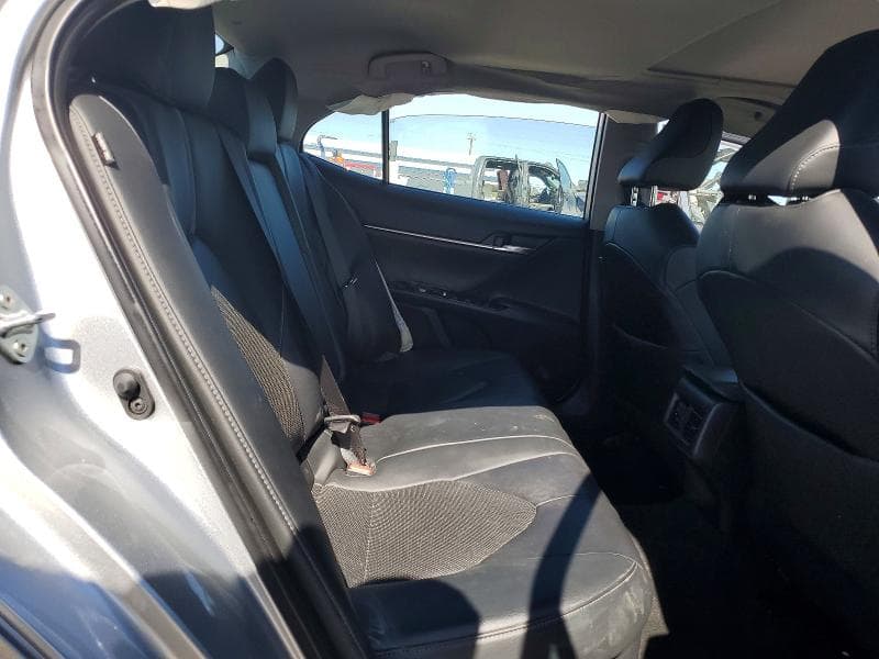 2023 TOYOTA CAMRY XLE 10