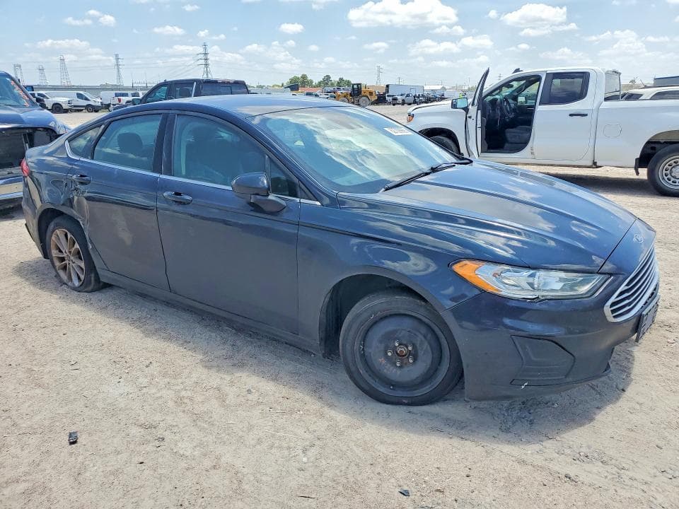 2020 FORD FUSION SE 4