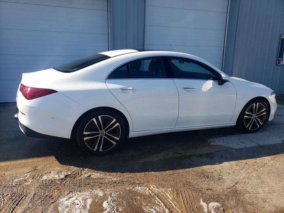 2025 MERCEDES-BENZ CLA 250 4MATIC 3