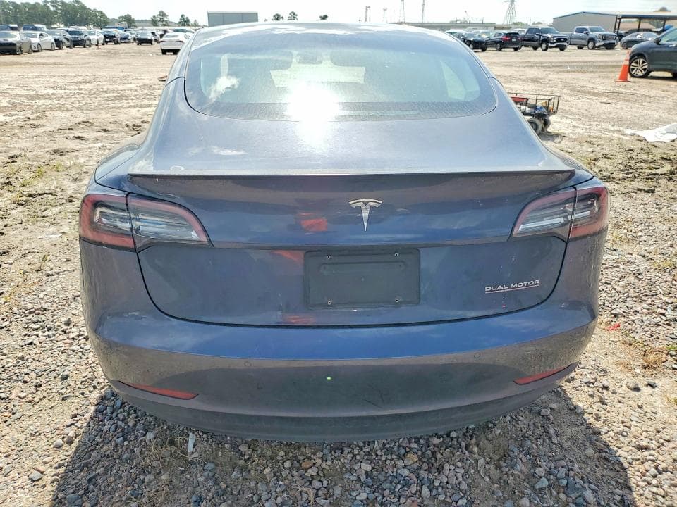 2021 TESLA MODEL 3 6
