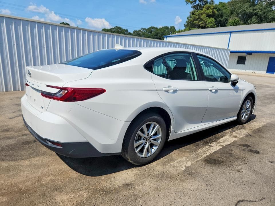 2025 TOYOTA CAMRY LE 3