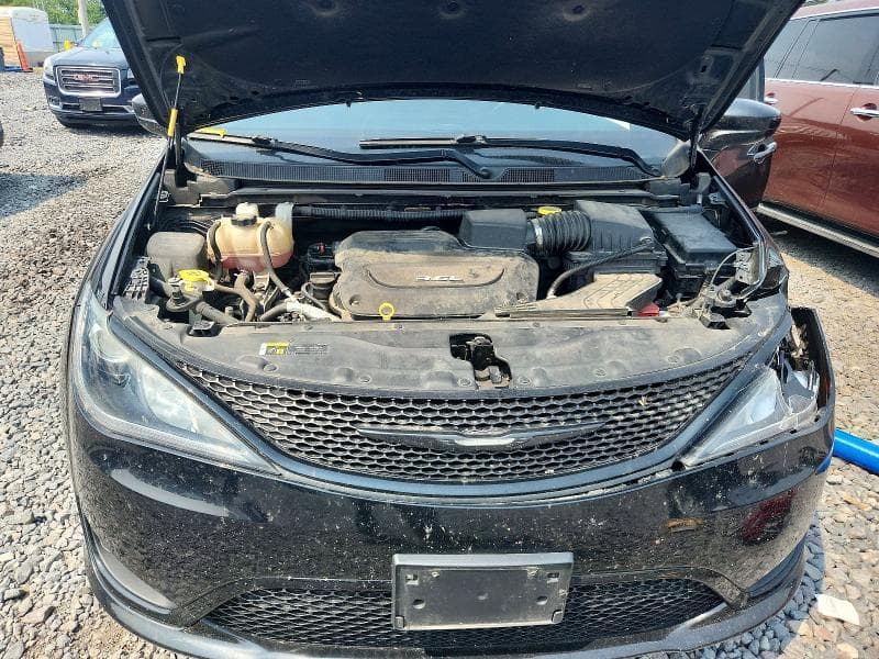2018 CHRYSLER PACIFICA TOURING L 12