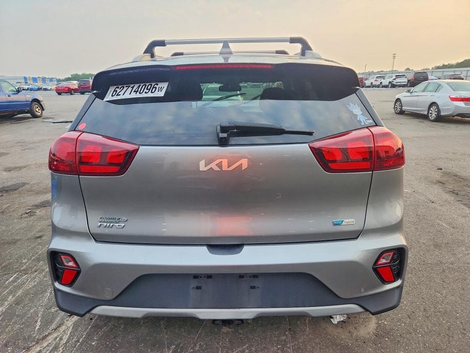 2022 KIA NIRO LXS 6