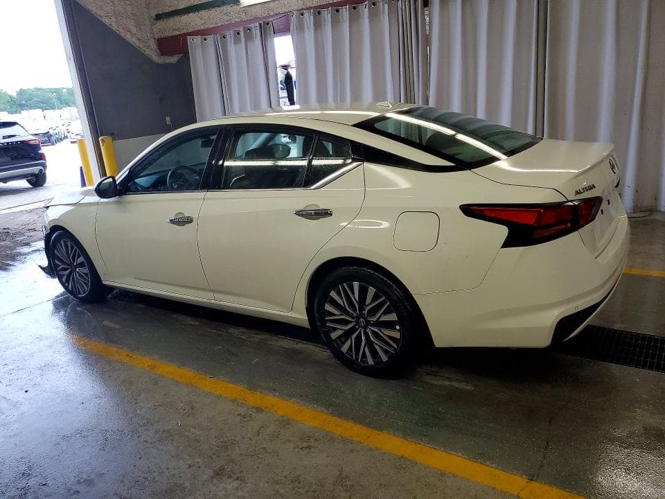 2025 NISSAN ALTIMA SV 2