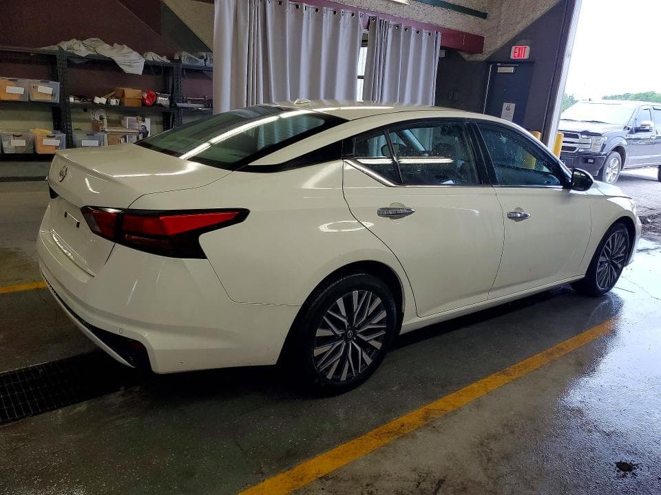 2025 NISSAN ALTIMA SV 3